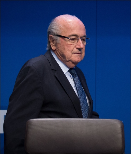 blatter weigert per direct