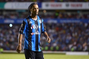 Foto de accion durante el Partido Queretaro vs Tigres, Correspondiente a la Jornada 5 de la Copa MX, Apertura 2014, en la foto: Ronaldinho de Queretaro

17/09/2014/MEXSPORT/Antonio Garcia

Estadio: La Corregidora