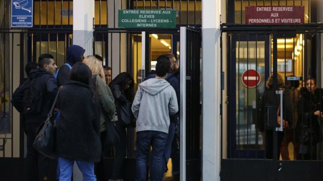 French schools 'allow smoking on grounds' over terror threat