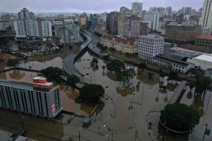 14 ZEKER-PLAATSEN--Dodental-door-overstromingen-Brazilië-stijgt