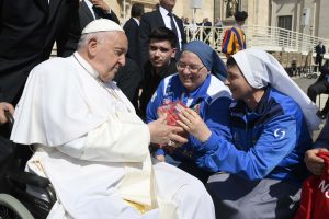 15-Vaticaan stelt zich voortaan sceptischer op voor erkenning wonder