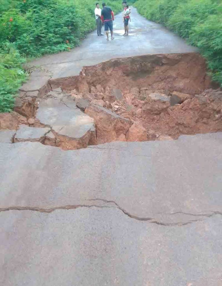 Kabalebo-geïisoleerd-doordat-weg