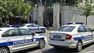 4 Twee arrestaties na aanval bij Israëlische ambassade in Belgrado