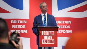 Brexit-boegbeeld Nigel Farage maakt onverwachte comeback in Britse politiek