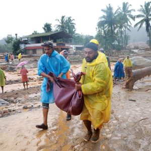 4 India searches for survivors after landslides kill more than 150 in Kerala