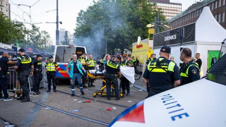 5 (22.00 uur) Gewonde tijdens grote vechtpartij in centrum Rotterdam