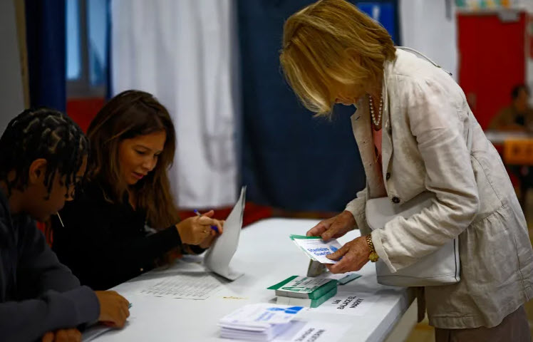 France votes in second round of parliamentary