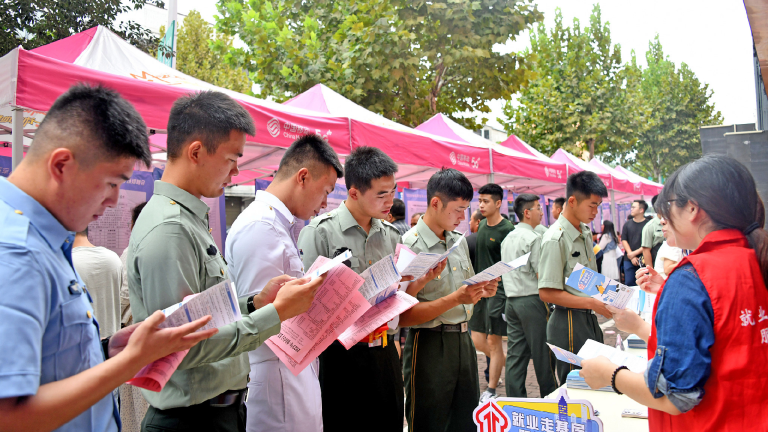 Xi stresses solid efforts to serve, support veterans