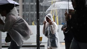 1 (13.00 uur)Japan braces as powerful Typhoon Ampil strengthens