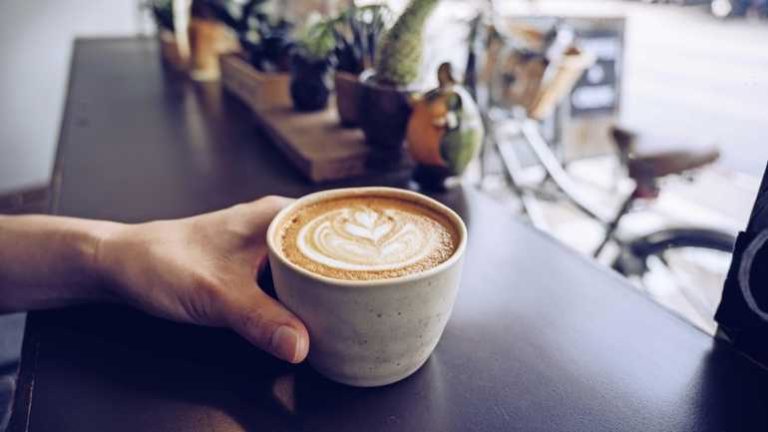 1 Horeca ziet flink meer brood in plantaardige alternatieven koffiezaken omarmen havermelk