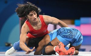 (13.00 uur) Phogat is paar gram te zwaar en mag niet naar finale