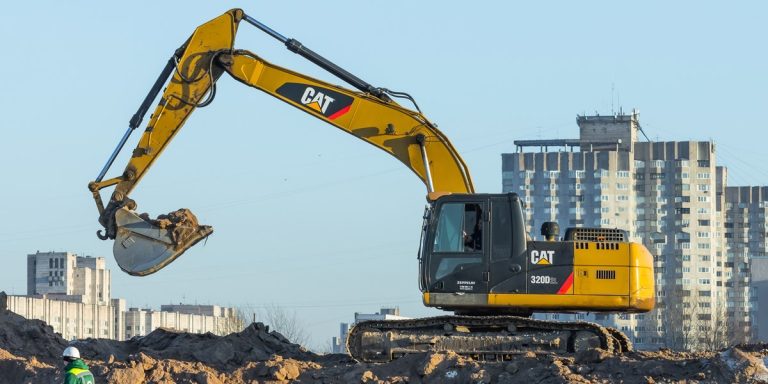 2 (13.00 uur) Caterpillar boekt meer winst