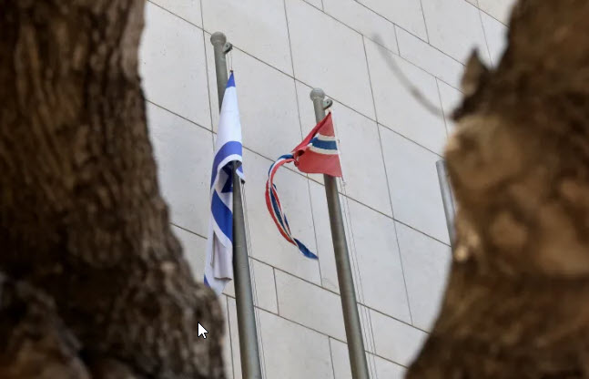 Israel revokes diplomatic status of Norwegian envoys