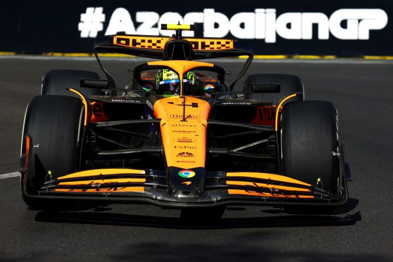 (13.00 uur) FIA bekijkt veelbesproken achtervleugel McLaren na opzienbarende beelden in Baku