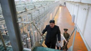 2 Kim Jong-un bezoekt installatie voor verrijking uranium