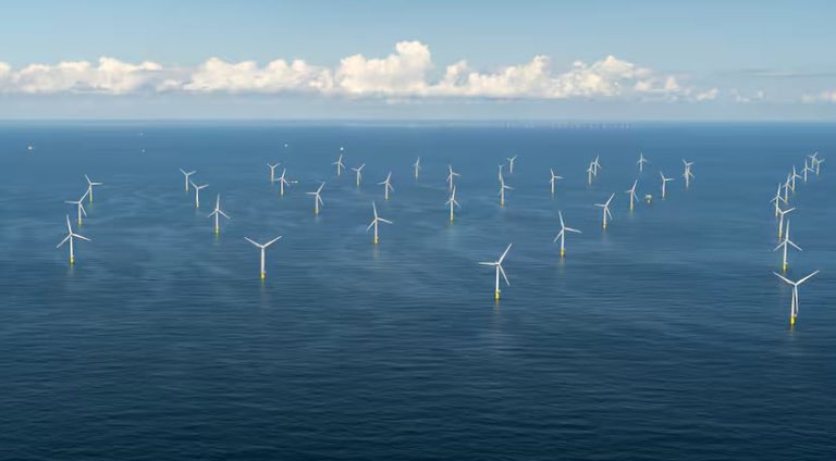 5 (21.00 uur) Russische schepen bespioneren Nederlandse windmolenparken