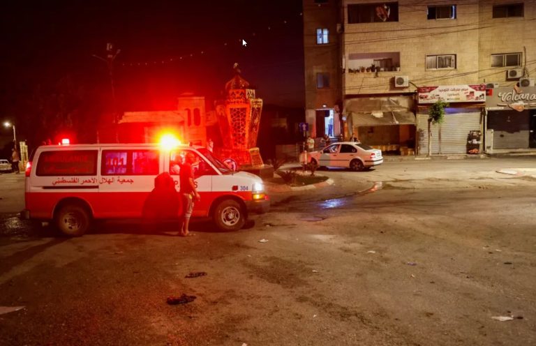 6( 01.00 uur) Israel launches multiple airstrikes on southern Lebanon ol