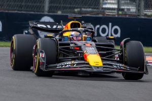 03 23.00 Verstappen krijgt gridstraf voor GP Brazilië