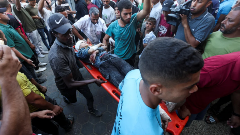 2 (13.00 uur)Israeli strike kills at least 28 Palestinians at school in central Gaza, Red Crescent says