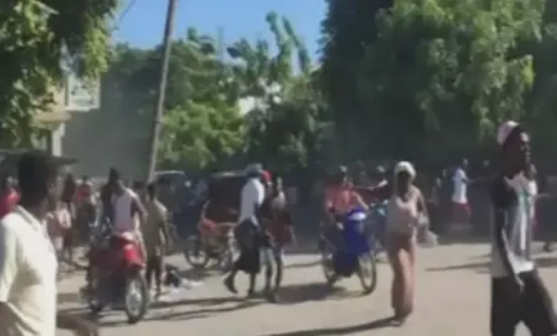 2 (2 p.m.) 20 dead, 50 injured in armed gang attack in Haitian city