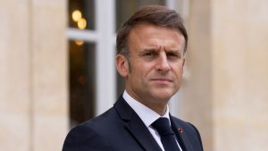 2 Macron waarschuwt in campagne
