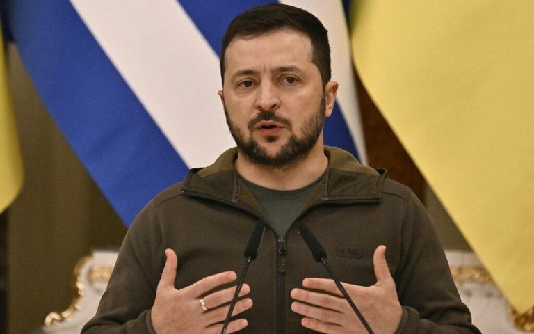 Ukraine's President Volodymyr Zelensky speaks during a joint news conference with Greece's President following their meeting at the Mariinskiy palace in Kyiv on November 3, 2022, amid the Russian invasion of Ukraine. (Photo by Genya SAVILOV / AFP)