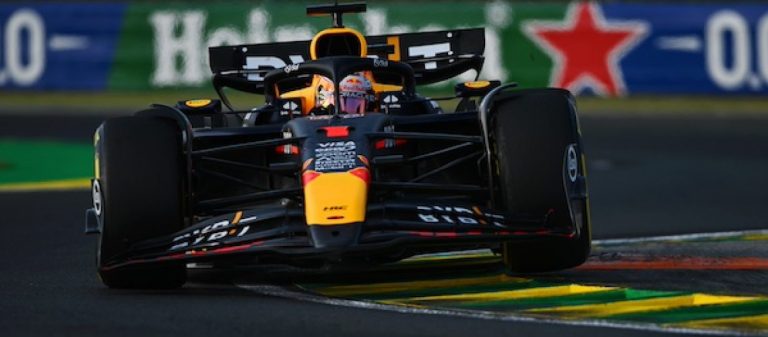 Verstappen klokt derde tijd in laatste training Boedapest