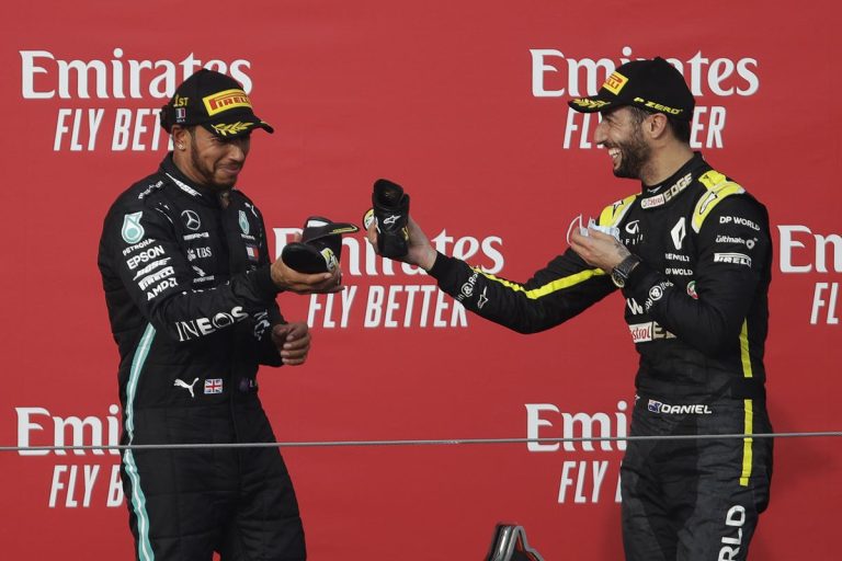 18.00 Hamilton koestert ‘walgelijke’ herinnering aan Ricciardo