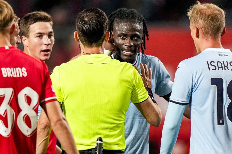 13.00 FC Twente gaat vermeend racisme in duel met Lazio onderzoeken