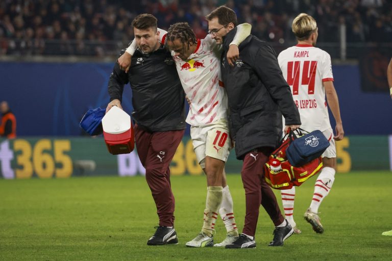 13.00 Zorgen bij Leipzig om blessure Simons