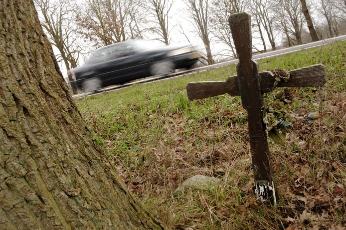 4 Bromfietser overleden bij