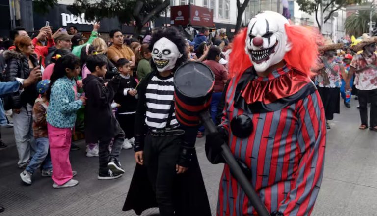 9 (10.00 uur)Mexico roept halloweenvierders